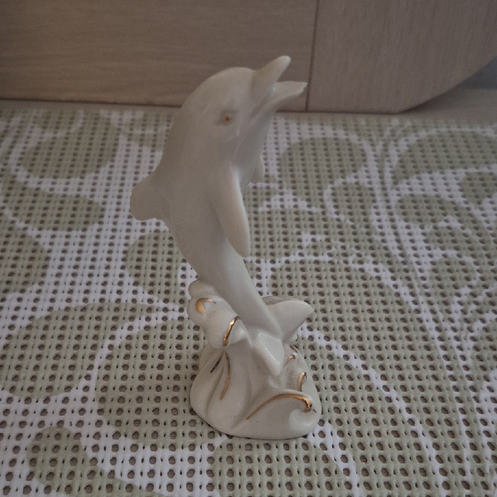 Lenox Dolphin
